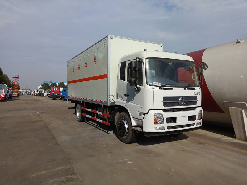 天錦6.6米(9.9噸)氣體廂式車