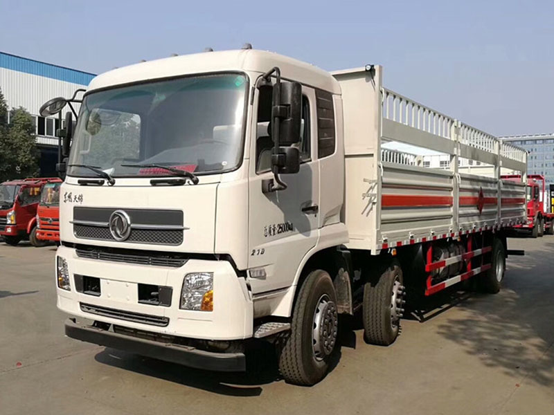 天錦8.6米(15.6噸)氣瓶車